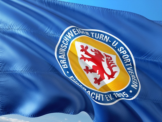 与冠军争夺